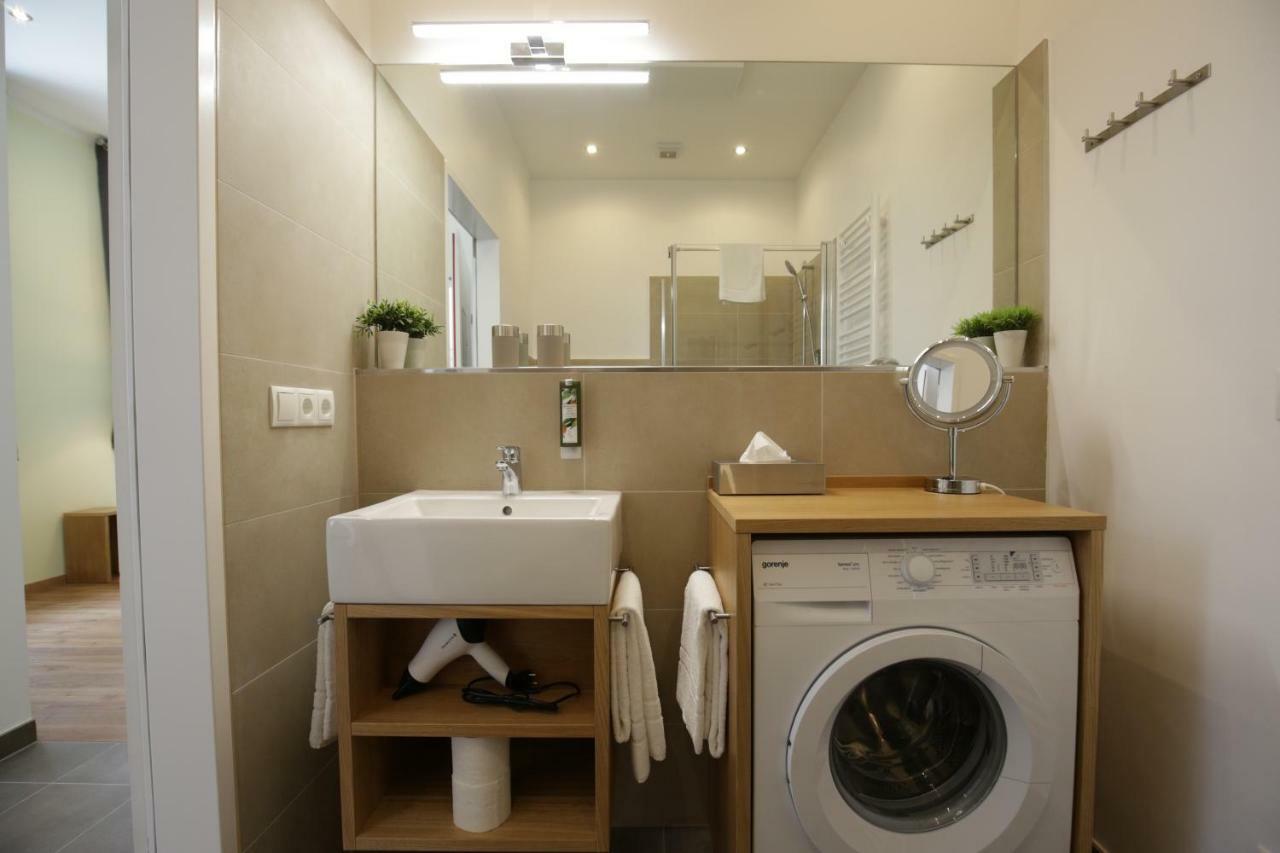 Gold - Contactless Check In Appartement Vienne