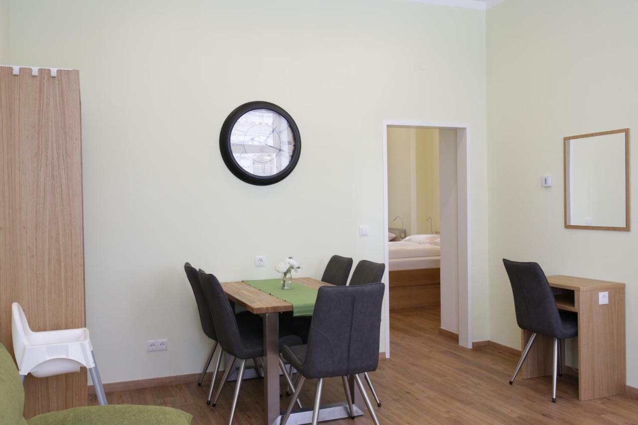 Gold - Contactless Check In Appartement